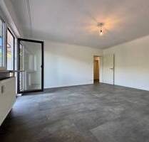+++ Renovierte 2-Zimmer-Wohnung mit großem Balkon und Fernblick +++ - Heppenheim Hambach