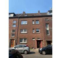 Reines Mehrfamilienhaus auf der Neusser Furth - auf Wunsch komplett freiwerdend !