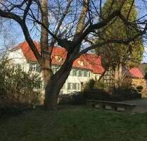 Luxuriöse Maisonette-Wohnung - Standard der Extraklasse!!! hochwertige Einbauküche, KfZ-Stellplatz, Fußbodenheizung, Dusche+Badewanne, Außenbereich - Stuttgart Plieningen