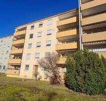 Solide 3 Zimmer EG Wohnung mit Süd-Balkon - NÜRNBERG-Gibitzenhof