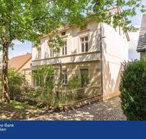 Einfamilienhaus mit ca. 420 m² vermietbarer Fläche - Potsdam Bornim