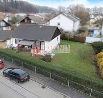 Flexibler Bungalow in Bestlage: Wohnen, Vermieten oder Neubau - Ihre Entscheidung! Objektnummer 2025493 - Altdorf Eugenbach
