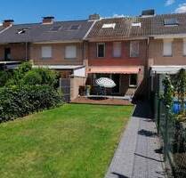 Solides Reihenmittelhaus mit Garten in Südlage - sanierungsbedürftig, aber mit viel Potenzial - Grefrath