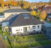 Hochwertiger, top gepflegter Bungalow mit Glassommergarten und Carport mit elektrischen Rolltoren! - Geeste