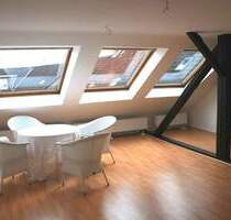 Sonnige Atelierwohnung - mit kleinem Büro möglich - Hildesheim Mitte