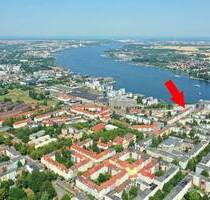 Stilvoll möbliert: Hochwertig saniertes 1-Zimmer-Apartment am Rostocker Stadthafen!