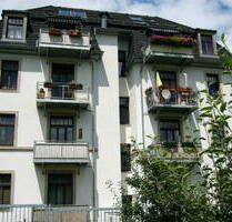 Charmante 2-Raum-Wohnung im sanierten Jugendstilhaus mit Balkon - Dresden / Naußlitz