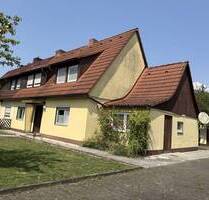 Gartenfreunde aufgepasst! Charmante Doppelhaushälfte mit großem Garten - Ihr neues Zuhause mit Potential - Nürnberg Schniegling