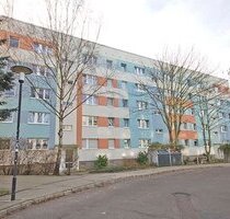 In der Herrichtung! 3 Räume mit Balkon zentral im Süden von Halle. - Halle (Saale) Südstadt