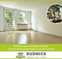 RUDNICK bietet URBANES KLEINOD: 2-Zimmer Wohnung mit Balkon und viel Platz im DG - Hannover