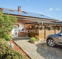 Großzügiges Zweifamilienhaus mit modernisierter Ausstattung, großem Garten und viel Komfort - Twistringen Heiligenloh