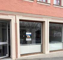 Moderne Gewerbeeinheit für eine vielseitige Nutzung in einer top Lage in Kitzingen !
