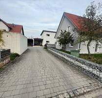 schönes Haus in Poppenricht - 417.000,00 EUR Kaufpreis, ca.  110,00 m² Wohnfläche in Poppenricht (PLZ: 92284)