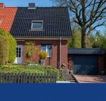 Kernsaniertes Reihenendhaus mit Charme, Gartenidylle & Kamin - Einziehen und Wohlfühlen! - Geesthacht Oberstadt, Bez. 12