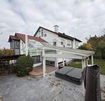 KNIPFER`S IMMOBILIENSCHÄTZE - TOP- Lage - DHH mit Anbau für BüroEinliegerwohnung u. Außen-Whirlpool - Diedorf