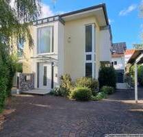 Freisteh. Haus m. ELW in bester Lage von MA-Wallstadt, Erbpachtgrundstück - 10003988 - Mannheim