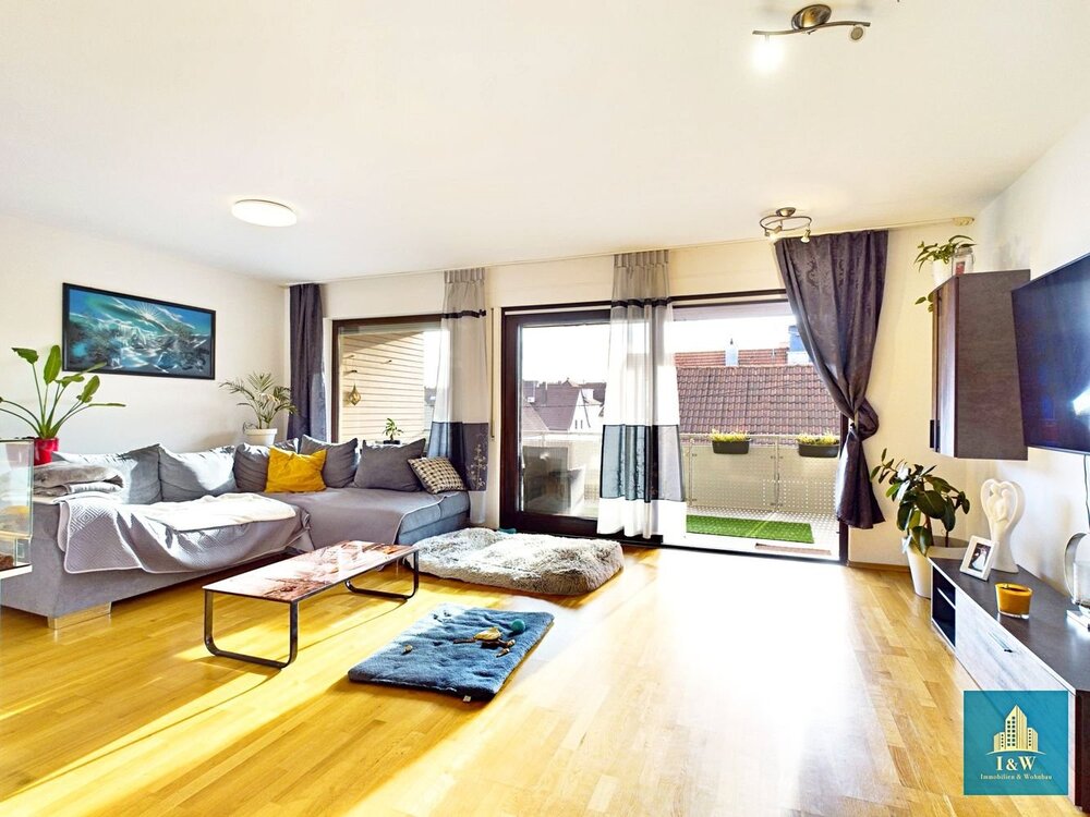 Wohntraum - großzügige und helle 4,5-Zimmer-Wohnung mit zwei Balkonen und Tiefgarage - Murr