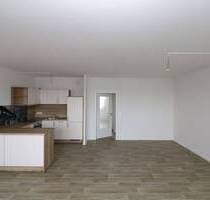 Nudeln machen ist auch kochen! - 3RW mit XXL-Wohnzimmer, Balkon und Badewanne - Freiberg