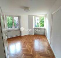 Attraktive 5-Zimmer-Wohnung mit EBK und Balkon in Nürnberg Südstadt
