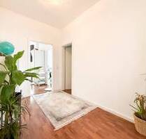 Vermietete 4-Zimmer-Wohnung fußläufig zur S-Bahn zu verkaufen - Stuttgart Bad Cannstatt