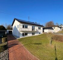 Zeitlos-attraktiv-modern-freistehend- charmantes Einfamilienhaus in Bannberscheid