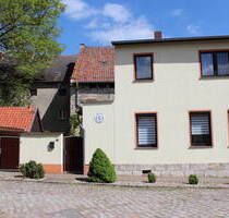 Dorfleben mit Stil für junggebliebene Paare- 100 m² Wfl,-bezugsbereit-überschaubare 216 m² Areal! - Heteborn