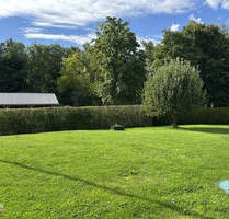 RESERVIERT! Nur 5 Minuten nach Tutzing! Freies EFH mit gr. Garage und schönen Garten!