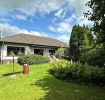 Ein Zuhause mit Charakter - Großzügiger Bungalow mit viel Potenzial - Moorrege
