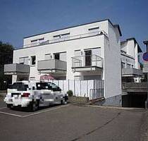 Helle und freundliche 1,5 Zimmerwhg. mit Balkon & TG- Stellplatz zu vermieten- Leimengrube in Aich - Aichtal