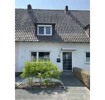 Charmantes Reihenhaus mit Garten, Terrasse, Garage in Warburg