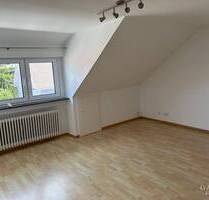 2 12 Zimmer-Dachgeschoss-Wohnung in Stuttgart-Plieningen