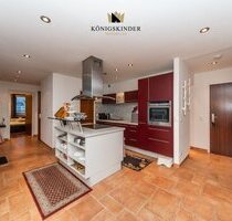 Modernisierte 4-Zimmer-Wohnung mit Panoramablick von 3 Balkonen - Stuttgart / Neugereut