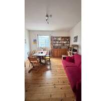 Erlenstegen ! Helle charmante, gemütliche 3-ZW, 64 m², Holzdielenböden, Gartenmitbenutzung, 2.OG ohne Aufzug - Nürnberg Weigelshof