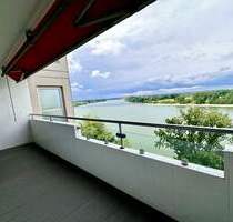 Spitzenlage im 9. Stock: Großzügige 4-Zimmer-Wohnung mit Schwimmbad, Sauna und Tiefgarage - Köln Porz