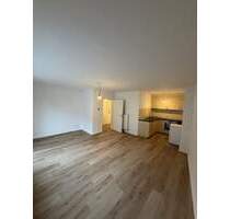 Erstbezug: Vollsaniertes Apartment mit Küche, Einbauschrank, Balkon in Rheinnähe, Poller Wiesn - Köln