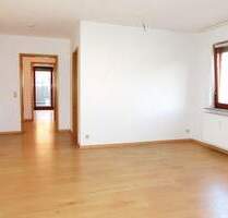 Gepflegte 2 12 Zimmer-Wohnung mit Balkon, Terrasse, Einbauküche und Garage - Bad Boll