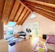 Bezugsfreie 3,5 Zi.-DG-Maisonettewohnung mit gr. Studiozimmer und Balkon, sowie Tiefgarage! - Radolfzell am Bodensee