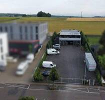 Geschäftshaus - Der Traum eines jeden Kleinunternehmers: Arbeiten und Wohnen am selben Ort - Leingarten Großgartach