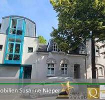 Moderne Architektur trifft auf charmante Baukunst – Häuserensemble aus 2 Einfamilienhäuser, Einliegerwohnung + Fabrikgebäude - Solingen Solingen-Mitte