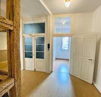 Zentrales Wohnen mit Charme: 4-Zimmer-Altbauwohnung in Coburg inkl. EBK