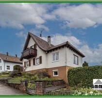 top gepflegtes 1 Familienhaus mit traumhaftem GartenPark und Bauplatz in ruhiger Aussichtslage - Wiernsheim
