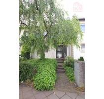 Großzügiges Reihenmittelhaus mit Garten, Garage und ausgebautem Dachgeschoss zu vermieten. - Saarlouis / Lisdorf