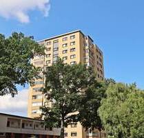 Zentral wohnen inkl. Weitblick! 3-Zimmerwohnung in Sindelfingen-City