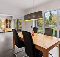 Ankommen und Bleiben: modernes Familienhaus, 7 Zimmer, 2 Bäder, Garten, Garage, Stellplätze - Grevenbroich Südstadt