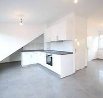 Moderne 2-Zimmer-Wohnung mit Einbauküche und Dachterrasse in Hürth-Efferen