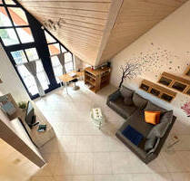 Architektonisch reizvolle, großzügige 2 12 Zimmer-Maisonettewohnung mit Balkon - Filderstadt Bernhausen