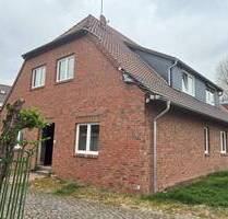 Sanierungsbedürftiges Mehrfamilienhaus mit Nebengebäude in Stolzenau