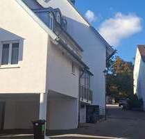 Zuhause ankommen: Liebevoll und top gepflegte 2-Zimmer-Wohnung mit 2 Balkonen - Langenau