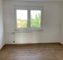 2-Raum-Wohnung mit Balkon und Wanne - Oschersleben