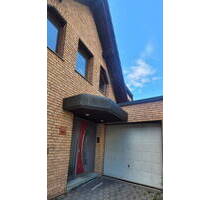 Provisionsfrei in Essen-Eiberg: Große Doppelhaushälfte mit gehobener Ausstattung auf 2 Etagen